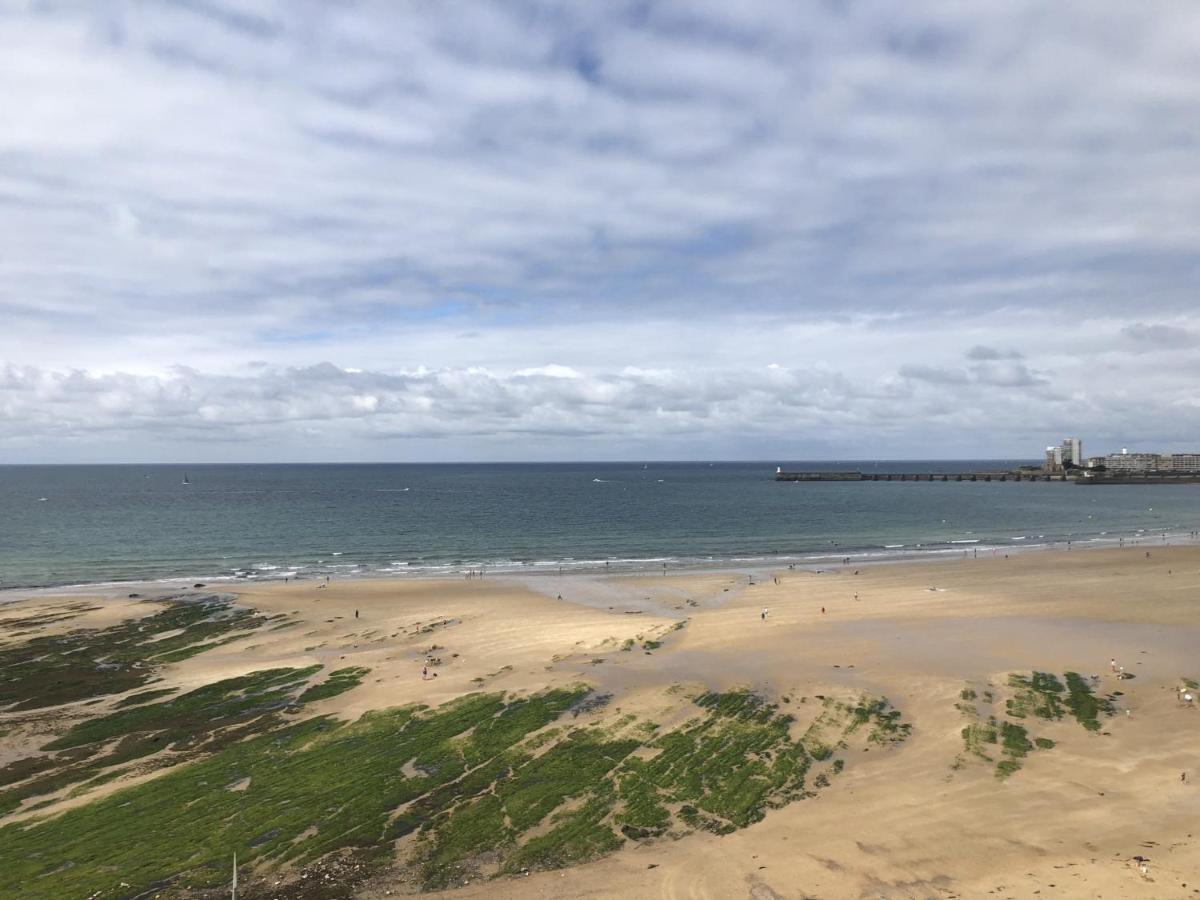 Appartement T2 Refait A Neuf Avec Balcon Face Mer Et Ascenseur, Au Coeur Des Sables-D'Olonne - Fr-1-485-70 Ле-Сабль-д’Олон Экстерьер фото